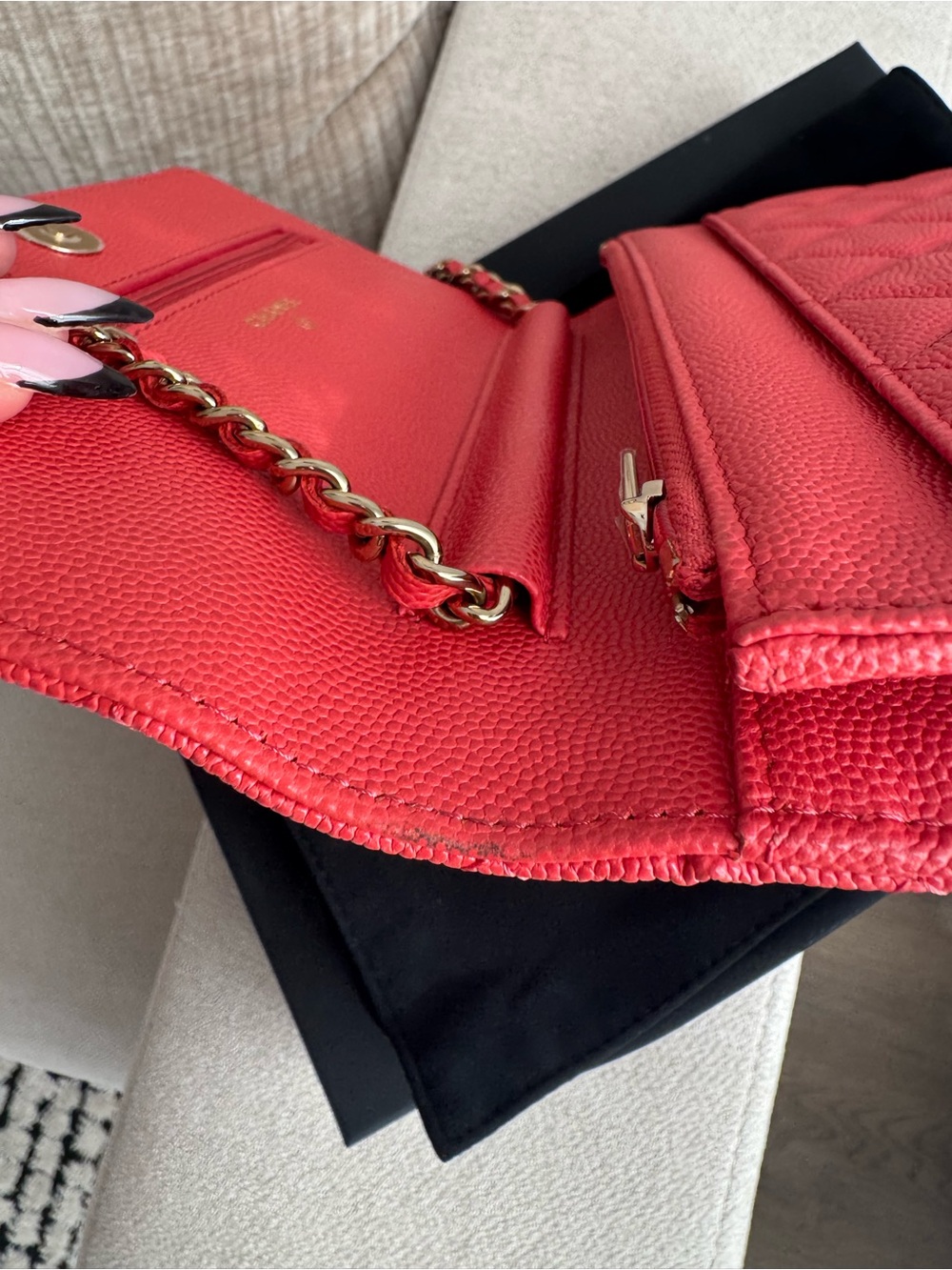 Chanel WOC - Picture 6 of 12